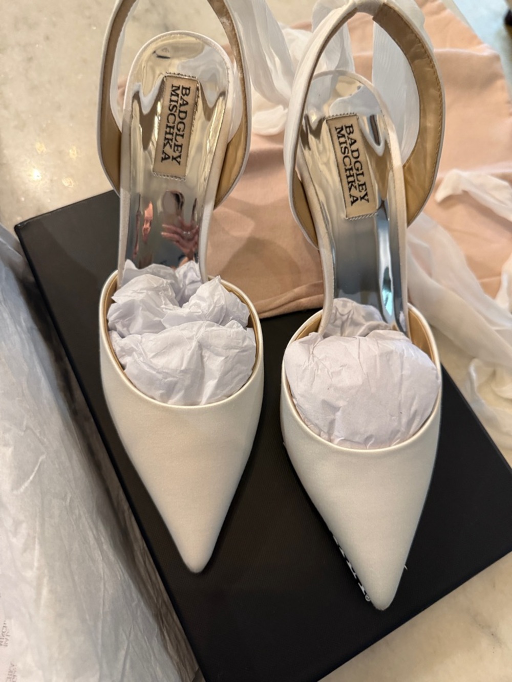 Badgley Mischka Ivory Pointed Toe Slingback Heels